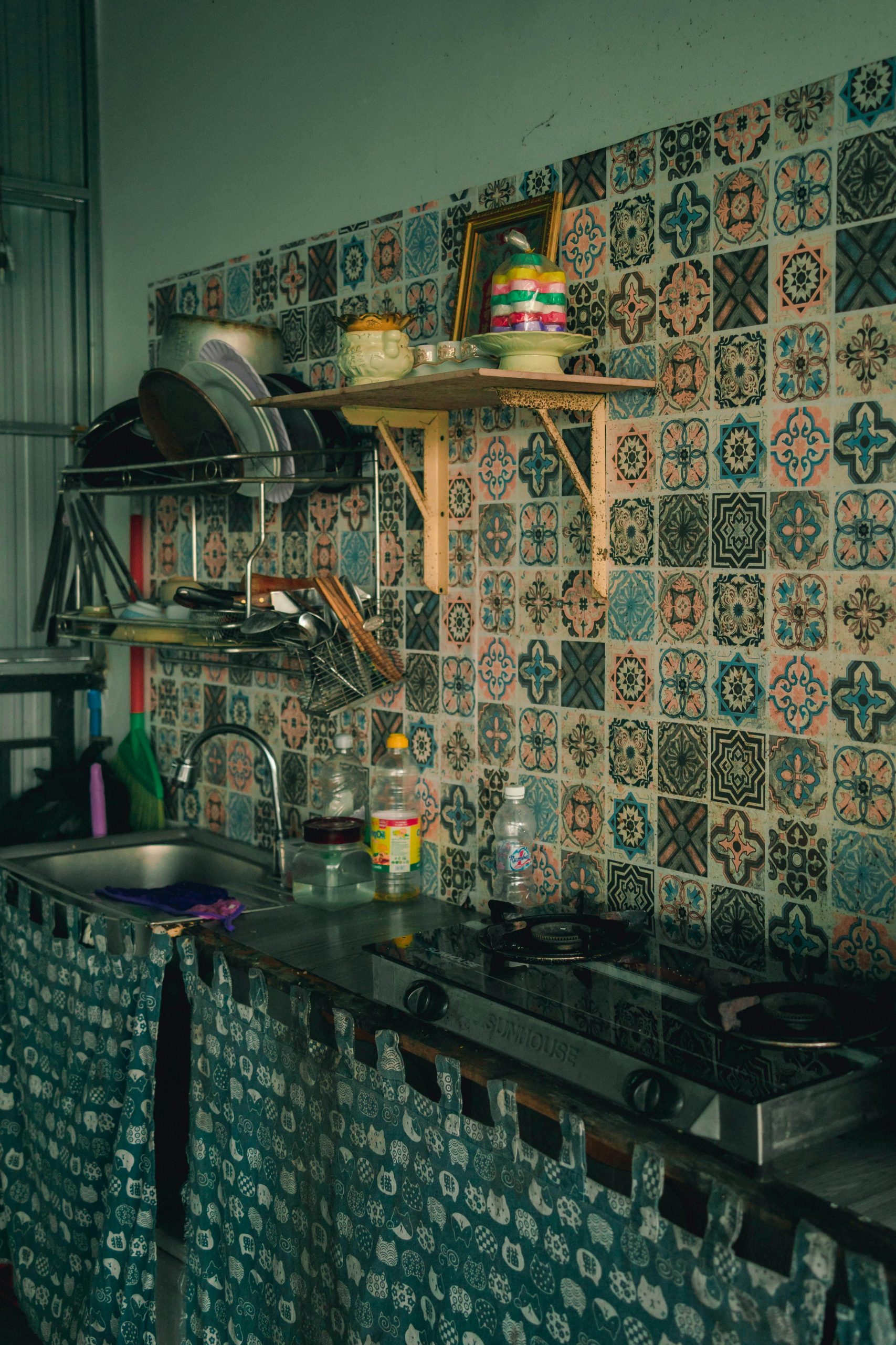 Carreaux de ciment en cuisine - détail de la pose