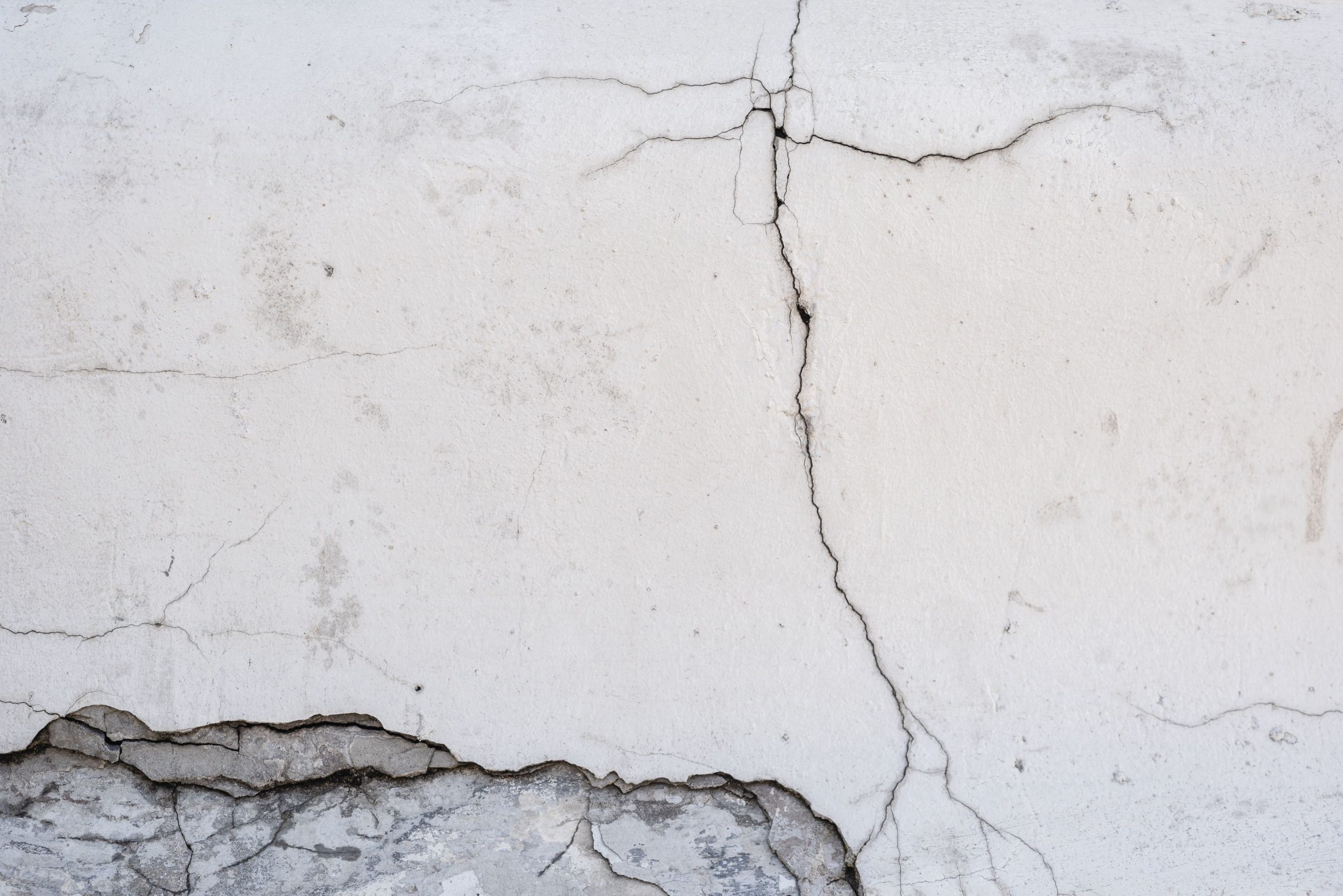 Fissure béton vue rapprochée texture détails